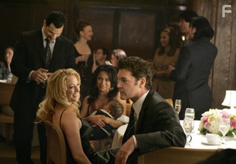 Ray Liotta and Virginia Madsen in Воры Экстра класса (2006)
