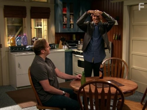 Jay Mohr and Keegan-Michael Key in Холостяк Гари (2008)