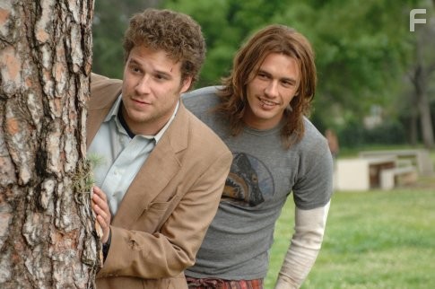 James Franco and Seth Rogen in Ананасовый экспресс: Сижу, курю (2008)