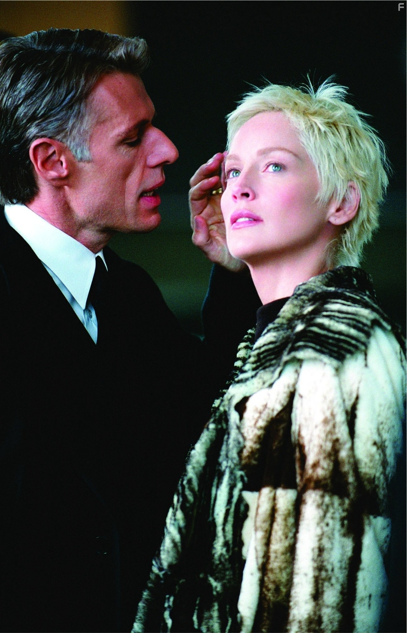 Sharon Stone and Lambert Wilson in Женщина-кошка (2004)