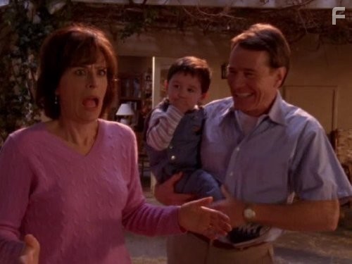 Bryan Cranston, Jane Kaczmarek, Lukas Rodriguez, and James Rodriguez in Малкольм в центре внимания (2000)