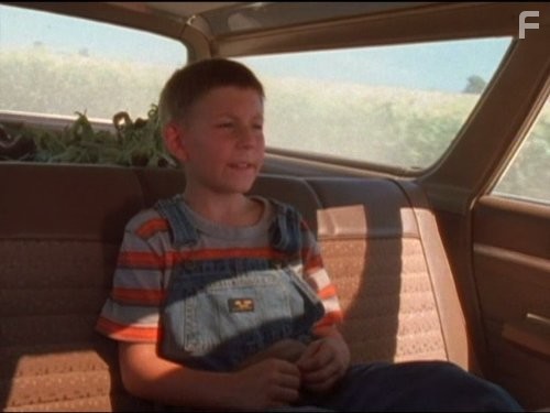 Erik Per Sullivan in Малкольм в центре внимания (2000)