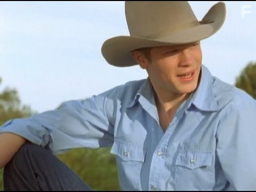 Luke Ford in Дочери Маклеода (2001)