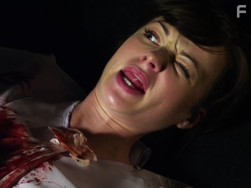 Ashley Rickards in Неуклюжая (2011)