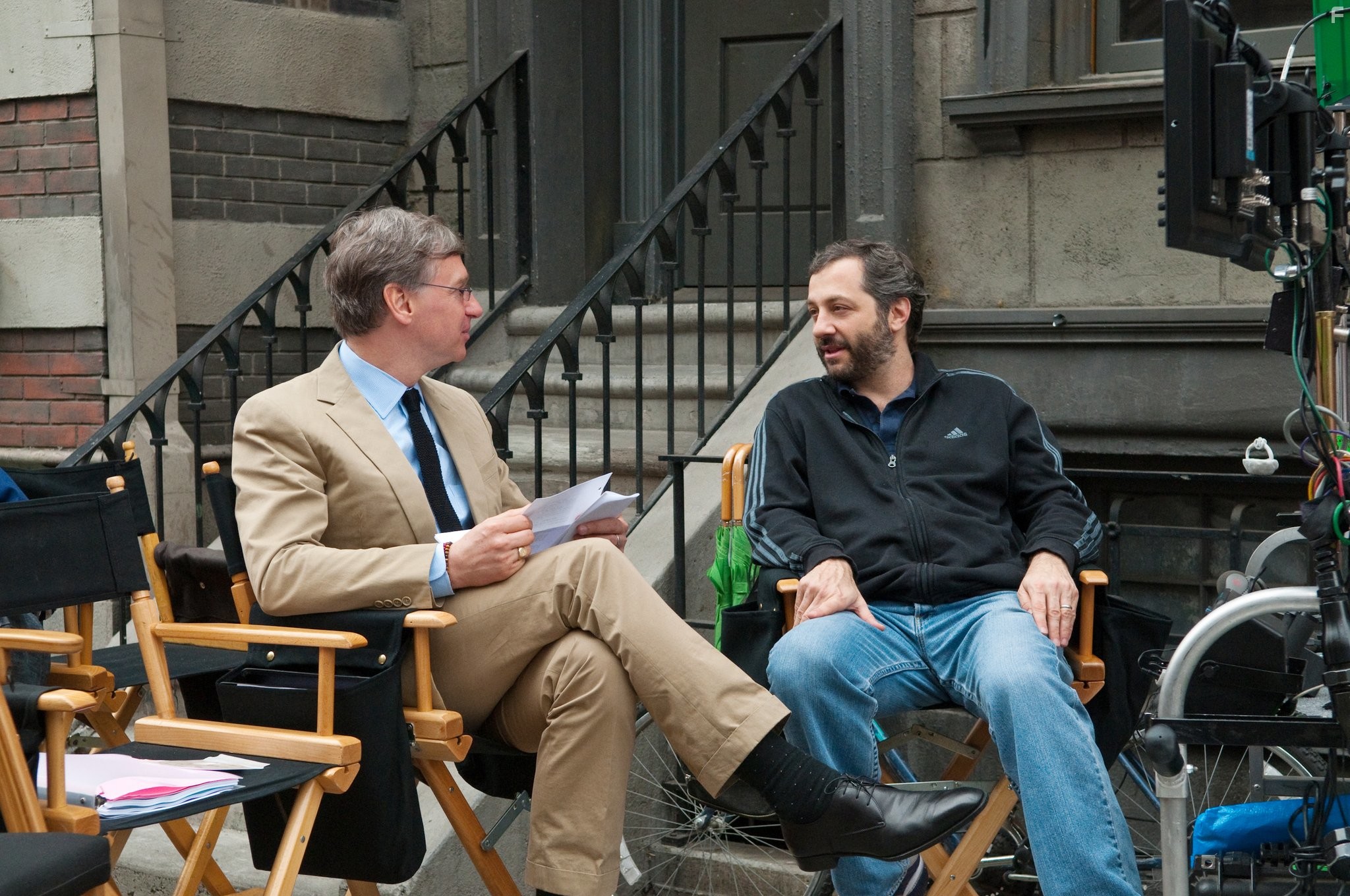Judd Apatow and Paul Feig in Девичник в Вегасе (2011)
