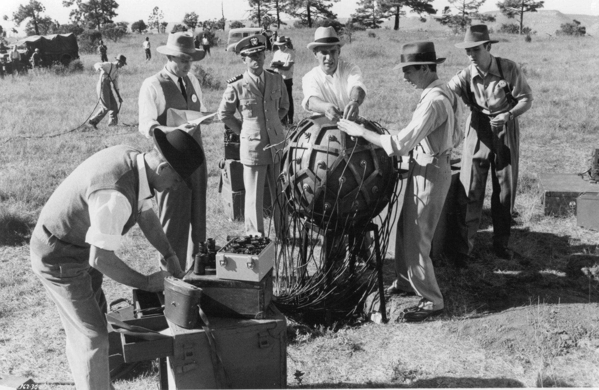 John Cusack and Dwight Schultz in Создатели тени (1989)