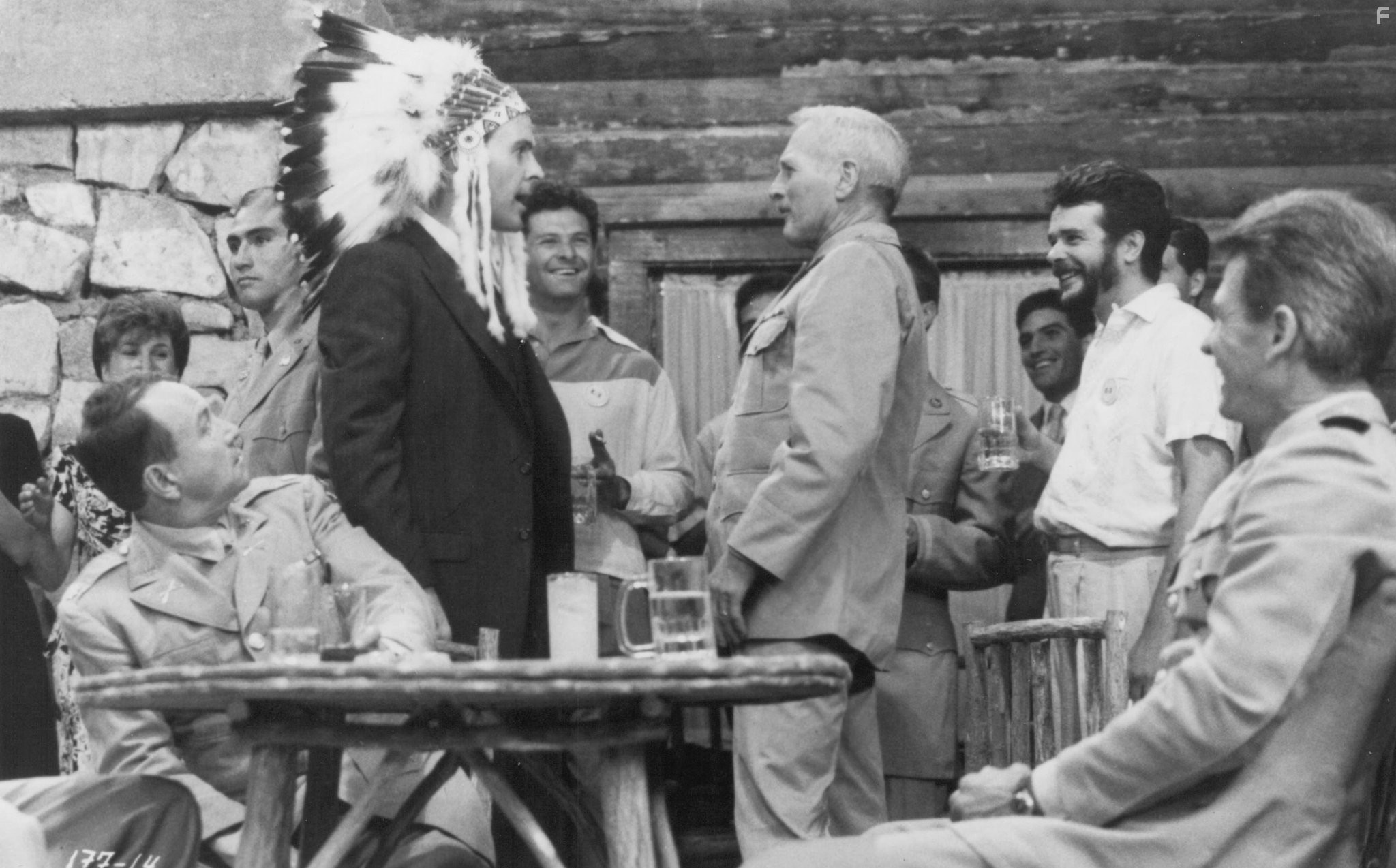 Paul Newman and Dwight Schultz in Создатели тени (1989)