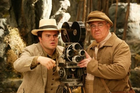 Jack Black and John Sumner in Кинг Конг (2005)