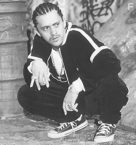 Clifton Collins Jr. in Убийцы на замену (1998)