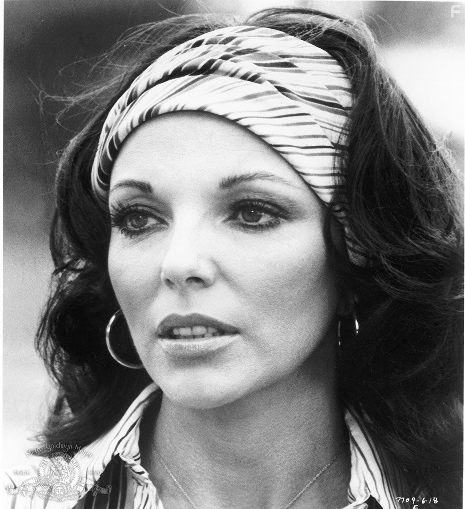 Joan Collins in Империя муравьев (1977)