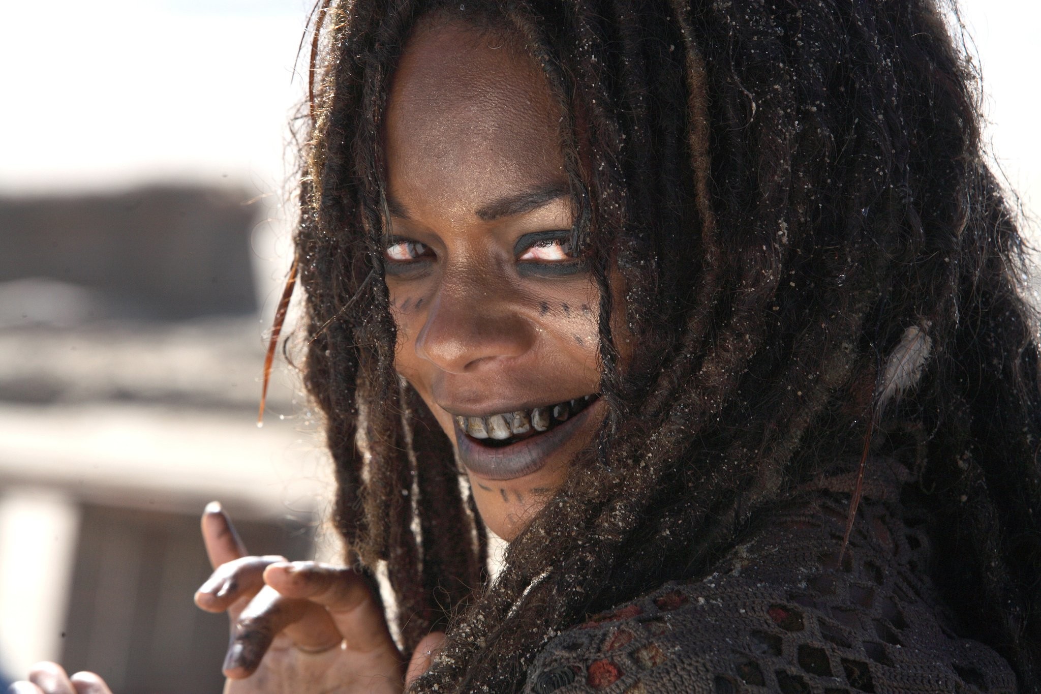 Naomie Harris in Пираты Карибского моря: На краю Света (2007)