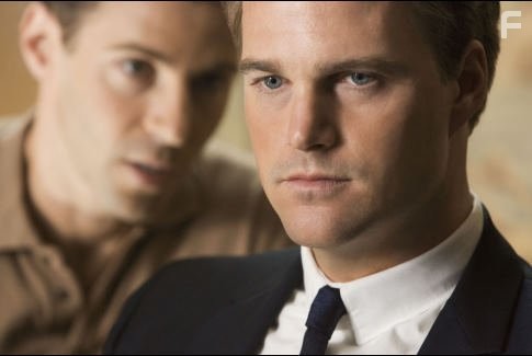 Chris O'Donnell and Alessandro Nivola in Контора (2007)