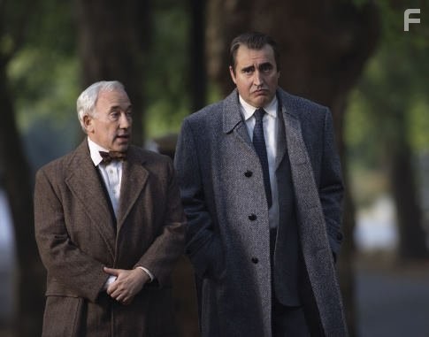 Alfred Molina and Simon Callow in Контора (2007)