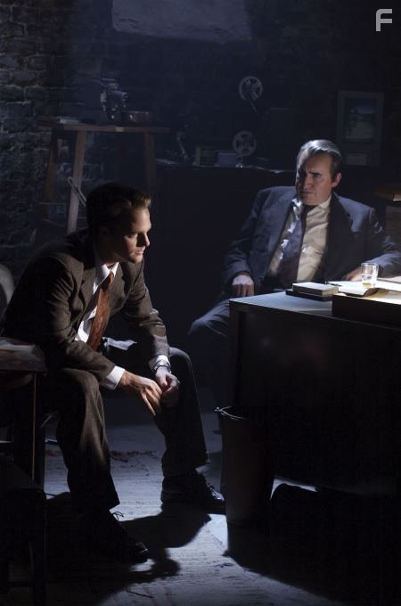 Alfred Molina and Chris O'Donnell in Контора (2007)