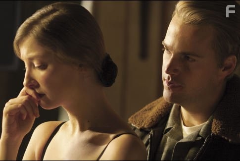 Chris O'Donnell and Alexandra Maria Lara in Контора (2007)
