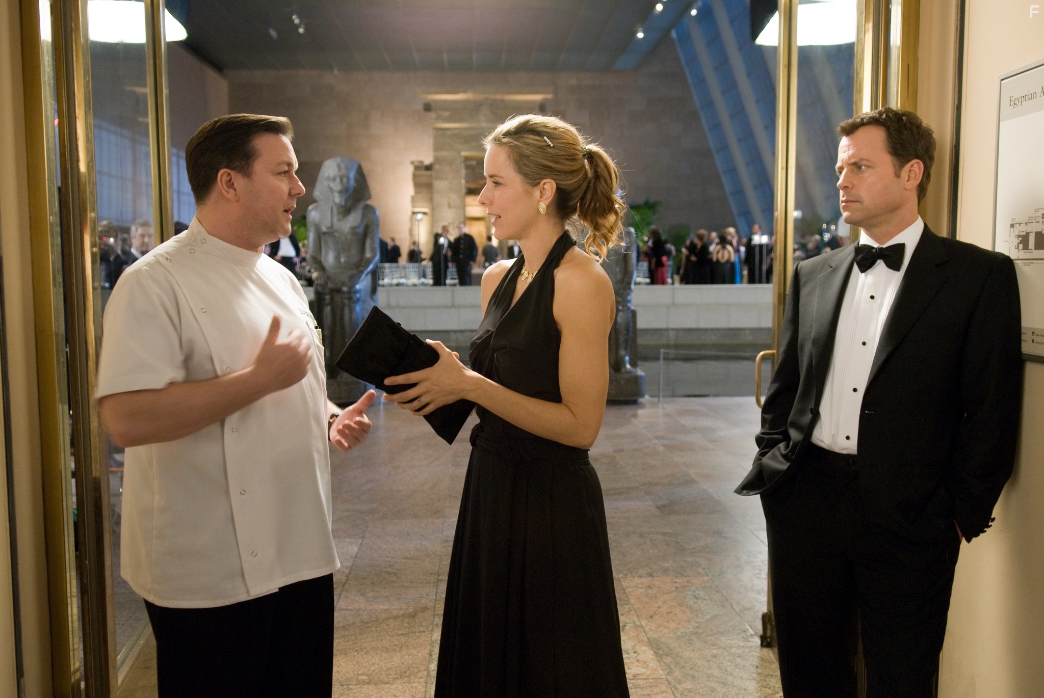 T?a Leoni, Greg Kinnear, and Ricky Gervais in Город призраков (2008)