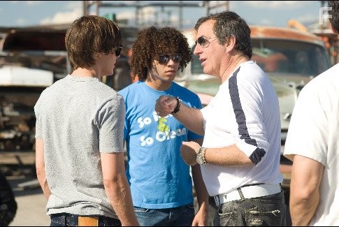 Corbin Bleu, Kenny Ortega, and Zac Efron in Классный мюзикл: Выпускной (2008)