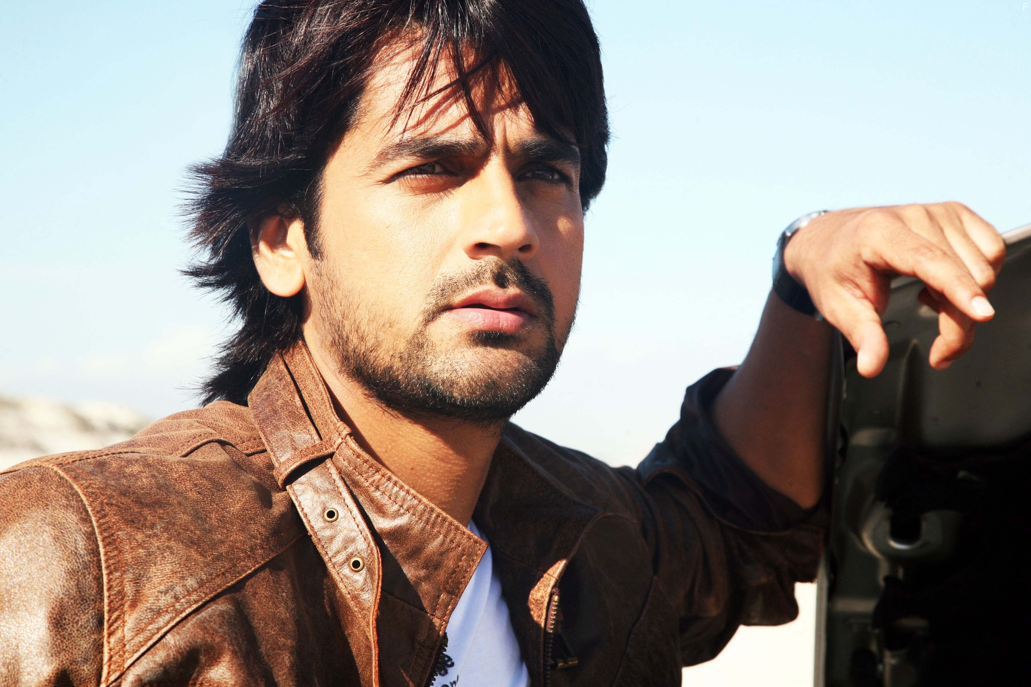 Arjan Bajwa in Crook: It's Good to Be Bad (2010)