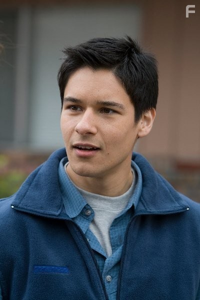 Oliver James in Трое в каноэ 2: Зов природы (2009)