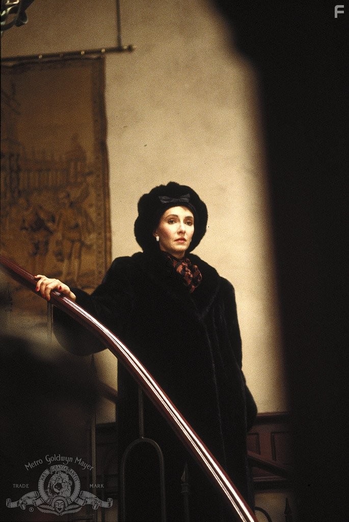Mary Steenburgen in Смерть зимой (1987)