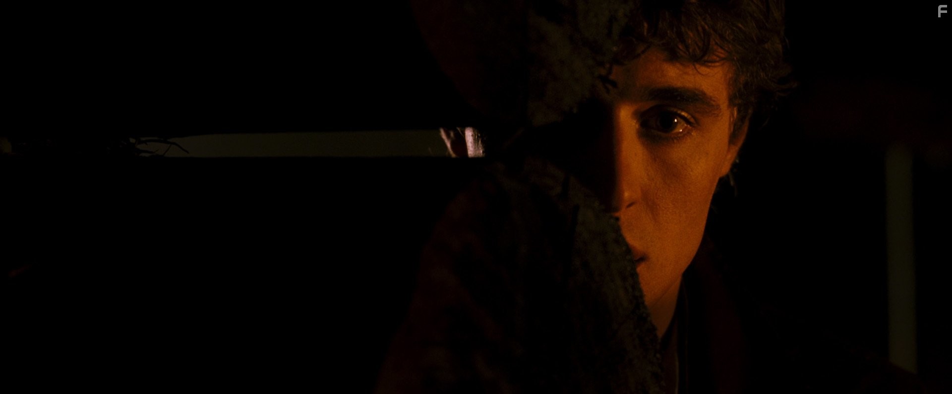 Max Irons in Красная шапочка (2011)