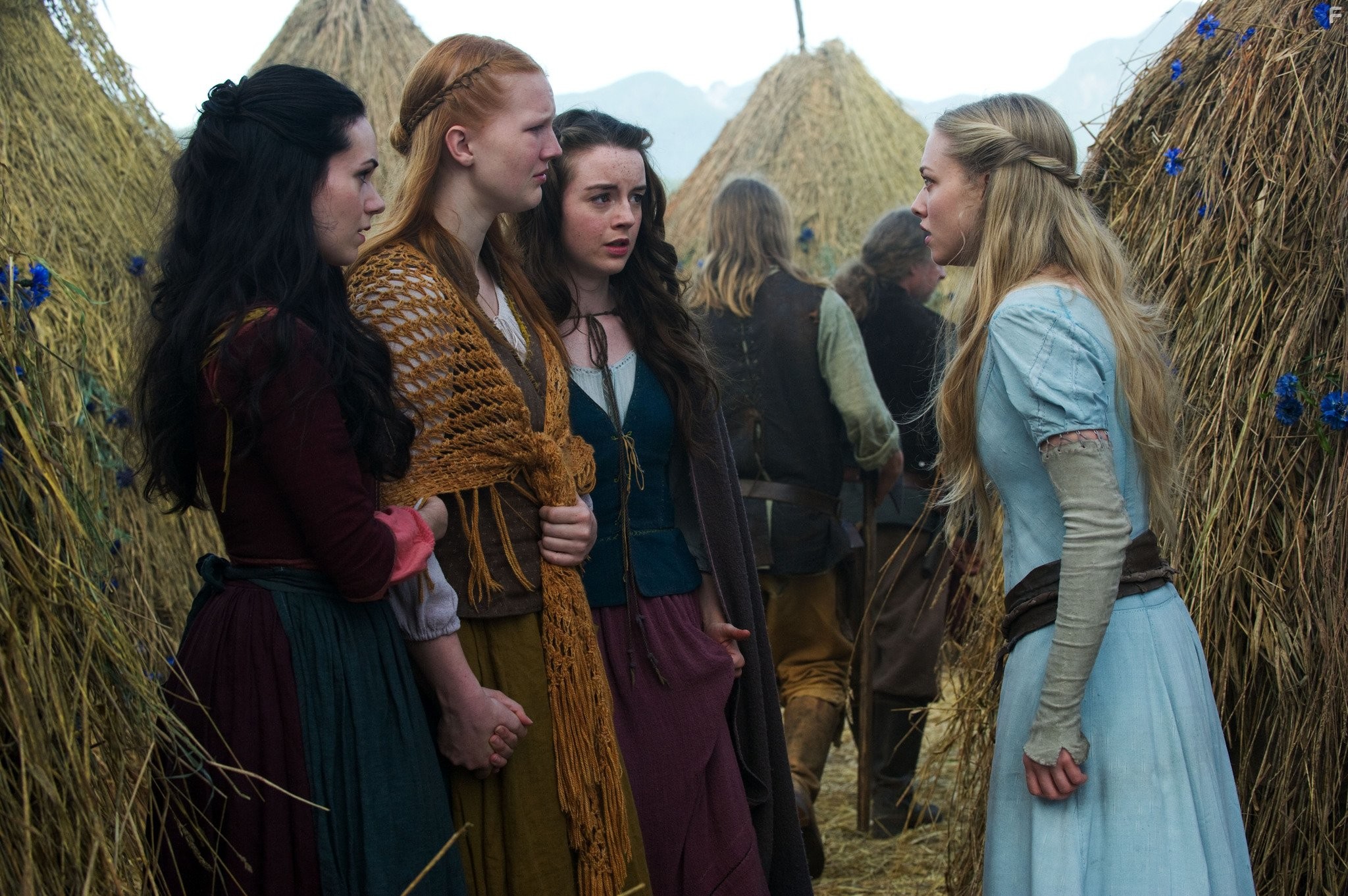 Shauna Kain, Amanda Seyfried, Carmen Lavigne, and Kacey Rohl in Красная шапочка (2011)