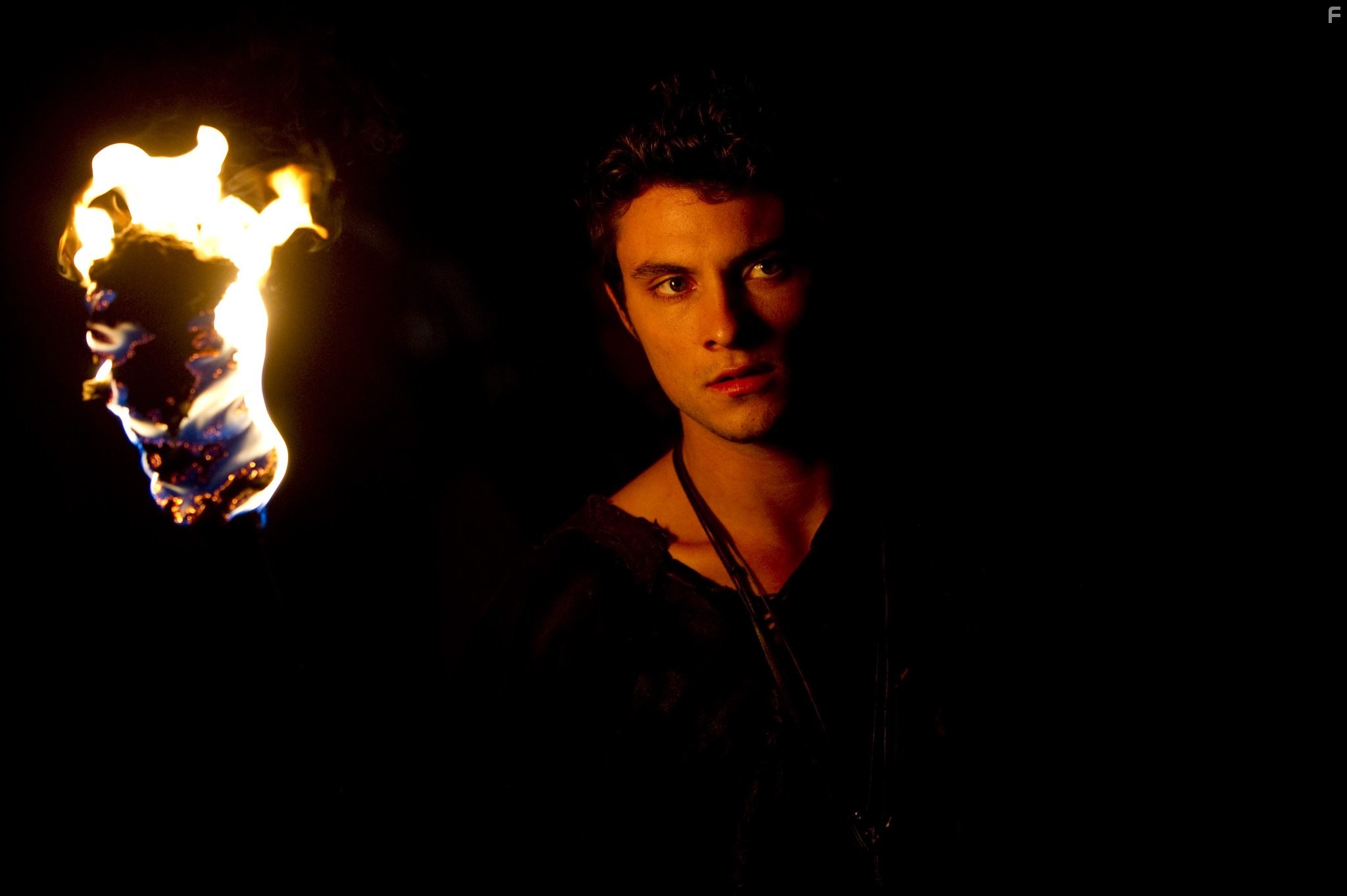 Shiloh Fernandez in Красная шапочка (2011)