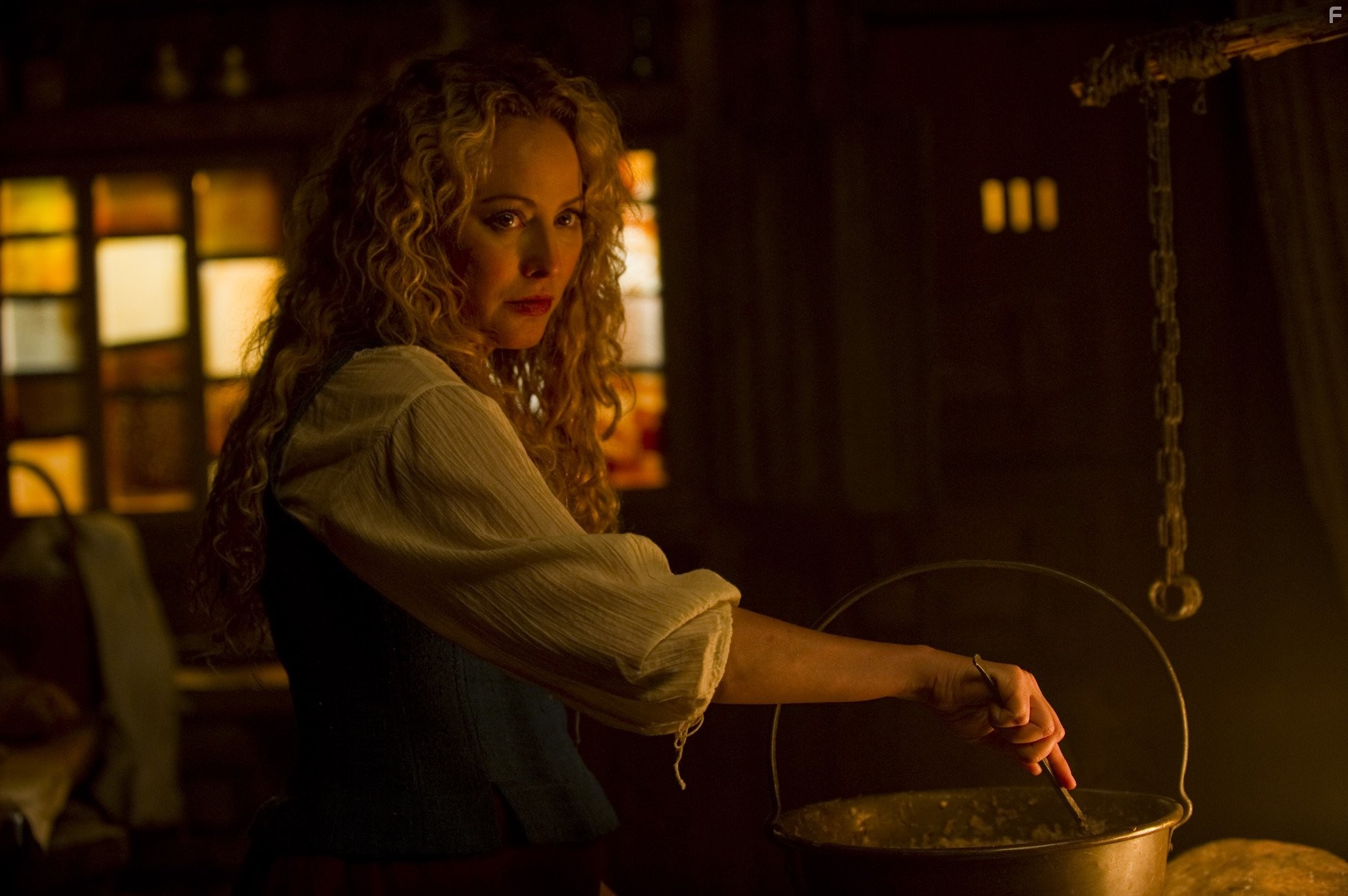 Virginia Madsen in Красная шапочка (2011)