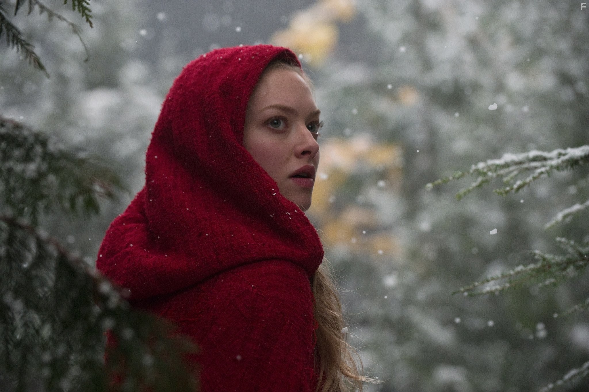 Amanda Seyfried in Красная шапочка (2011)