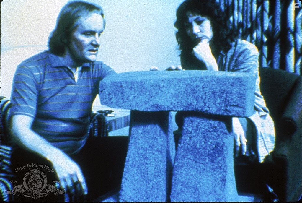 Anjelica Huston and Tony Hendra in Это - Spinal Tap! (1984)