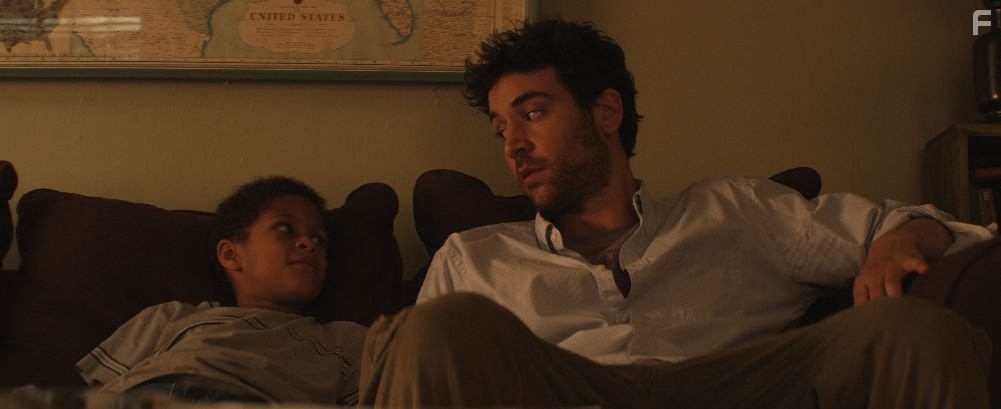 Josh Radnor and Michael Algieri in Счастливы вместе (2010)