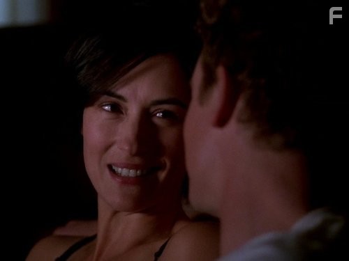 Wendy Moniz in Защитник (2001)