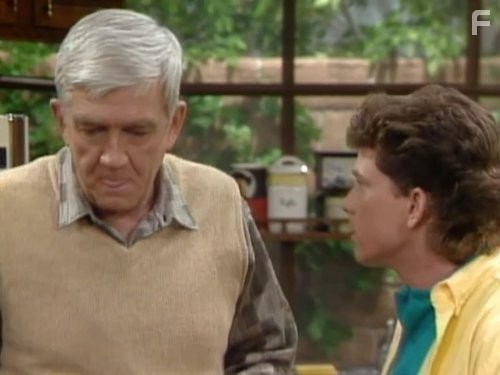 Willie Aames and James T. Callahan in Чарльз в ответе (1984)