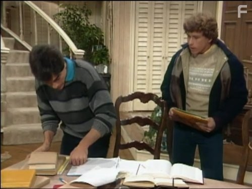 Scott Baio and Willie Aames in Чарльз в ответе (1984)