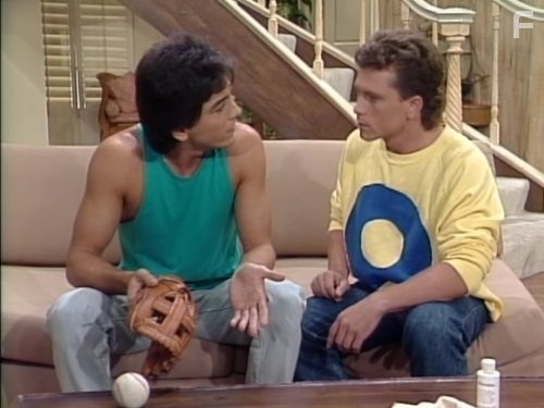 Scott Baio and Willie Aames in Чарльз в ответе (1984)