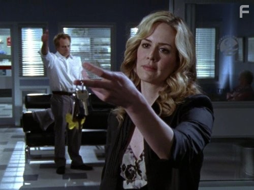 Sarah Paulson and Bradley Whitford in Студия 60 на Сансет Стрип (2006)