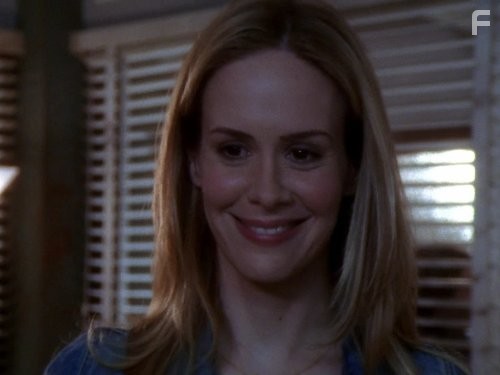 Sarah Paulson in Студия 60 на Сансет Стрип (2006)