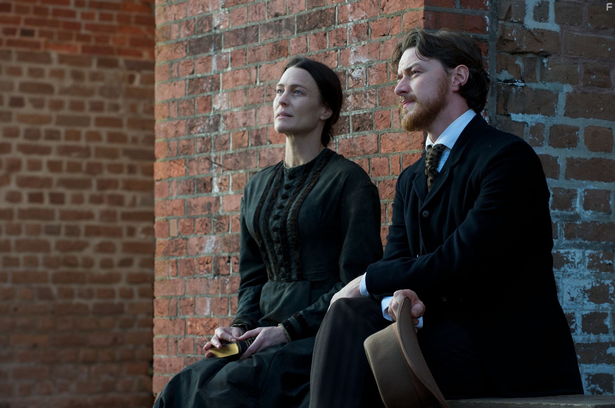 Robin Wright and James McAvoy in Заговорщица (2010)