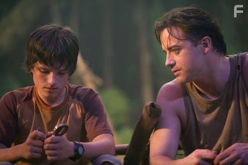 Brendan Fraser and Josh Hutcherson in Путешествие к центру Земли (2008)