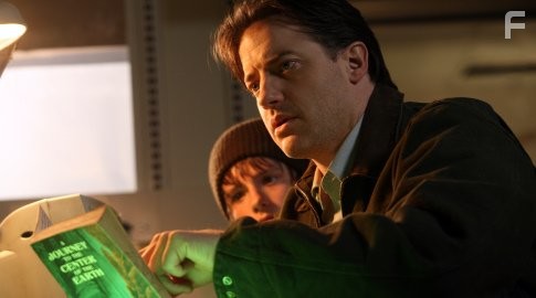 Brendan Fraser and Josh Hutcherson in Путешествие к центру Земли (2008)