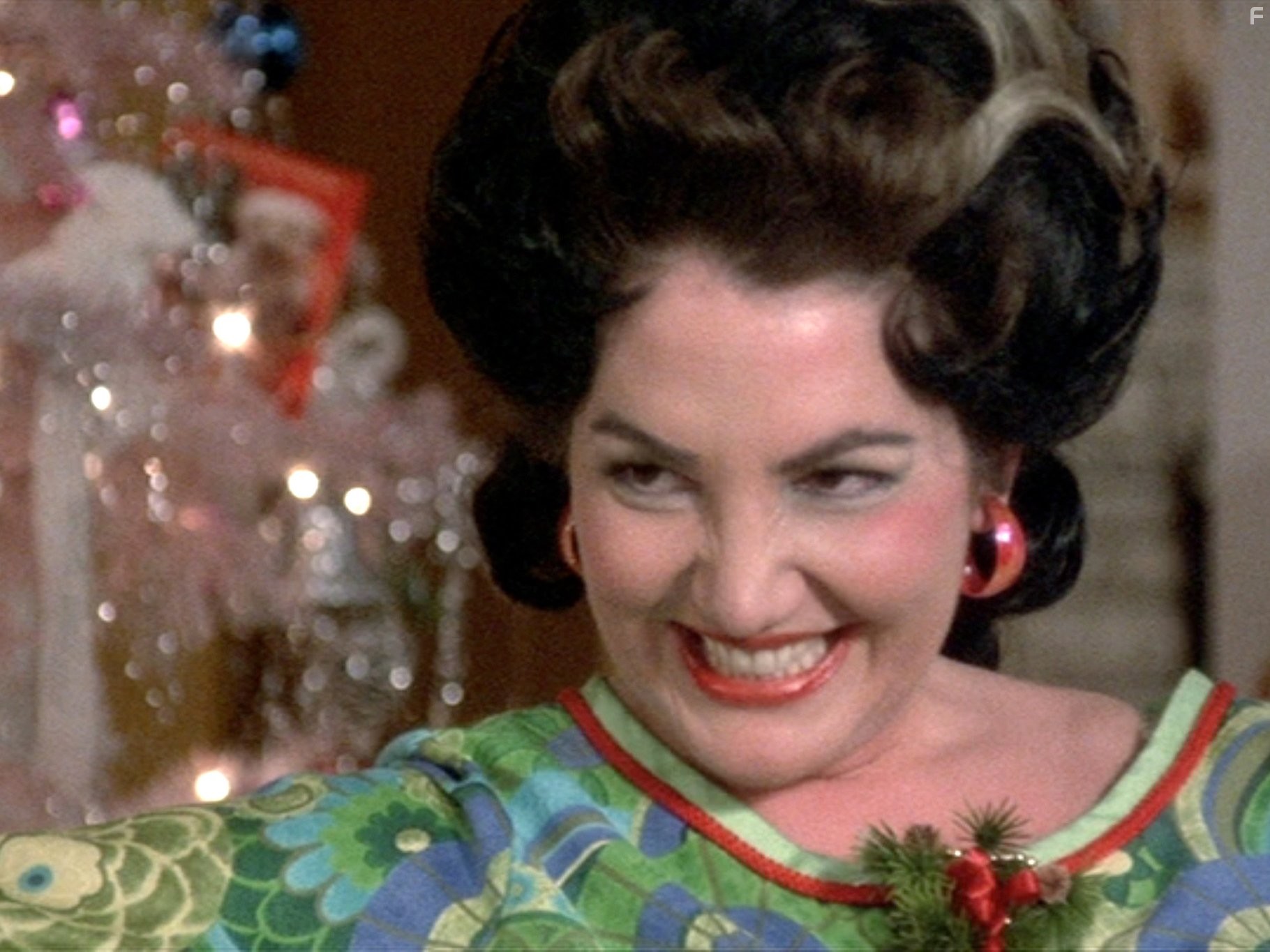 Laura Waterbury in Уж лучше умереть (1985)