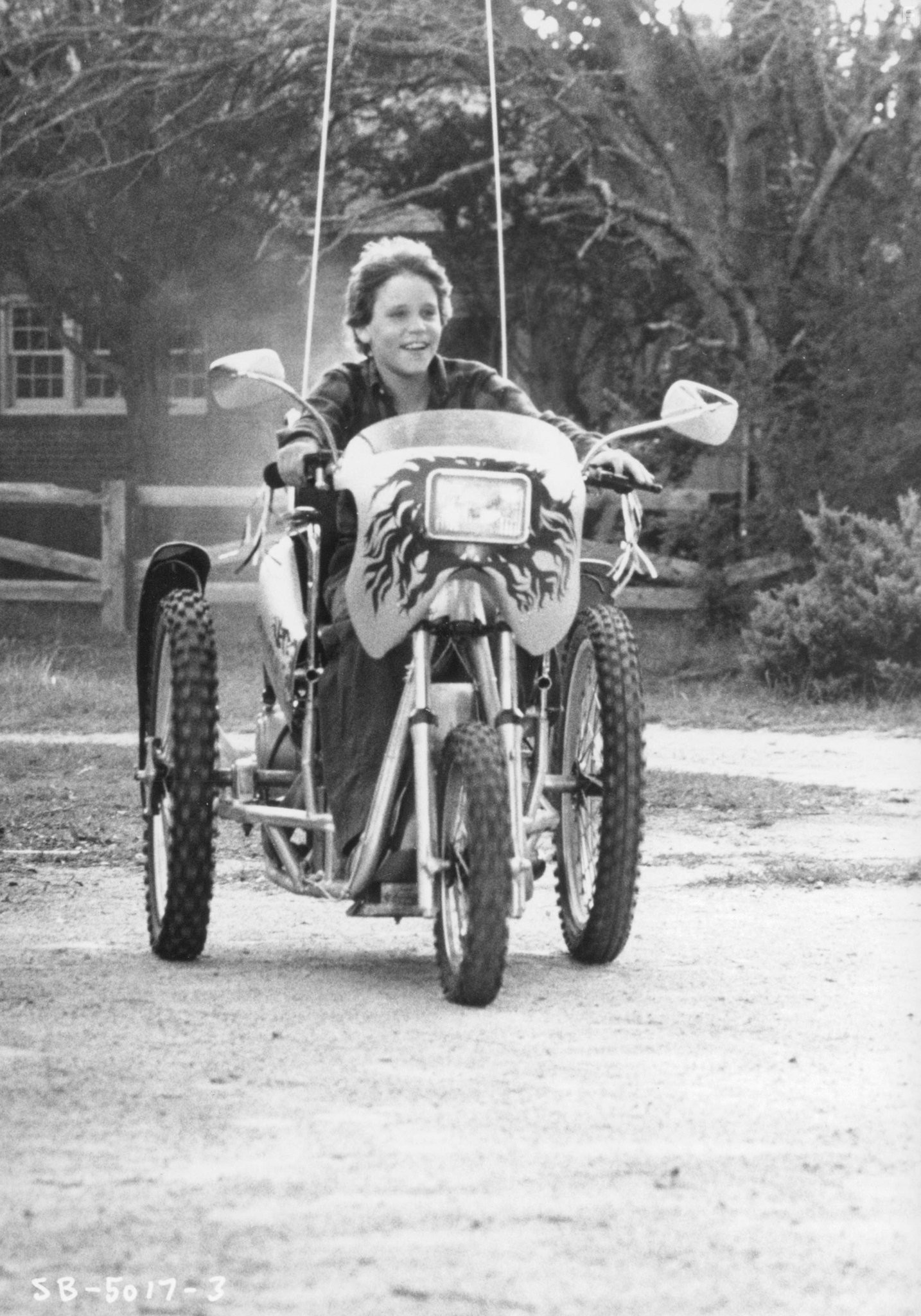 Corey Haim in Серебряная пуля (1985)