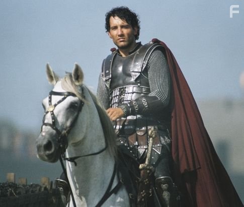 Clive Owen in Король Артур (2004)