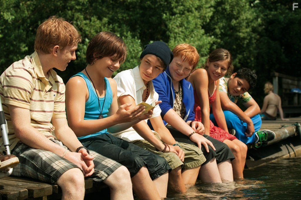 Manuel Steitz, Nick Romeo Reimann, Leonie Tepe, Robin Walter, Javidan Imani, and David H?rten in Vorstadtkrokodile 3 (2011)