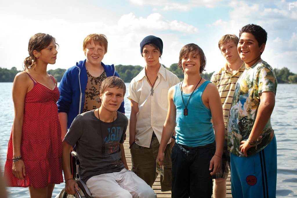 Manuel Steitz, Nick Romeo Reimann, Fabian Halbig, Leonie Tepe, Robin Walter, Javidan Imani, and David H?rten in Vorstadtkrokodile 3 (2011)