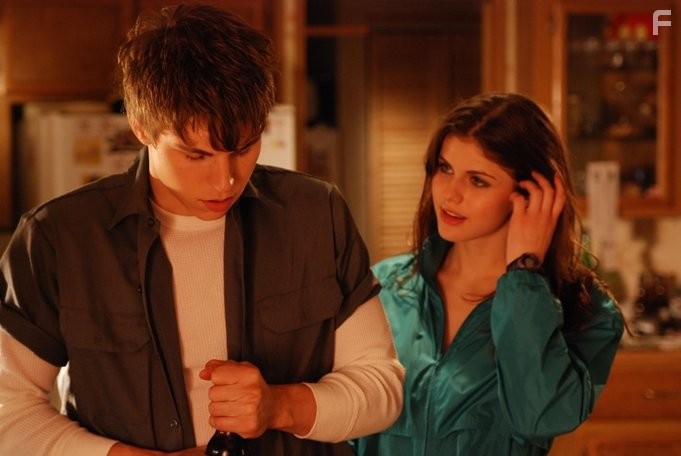Alexandra Daddario and Nolan Gerard Funk in Злоумышленник 2 (2010)