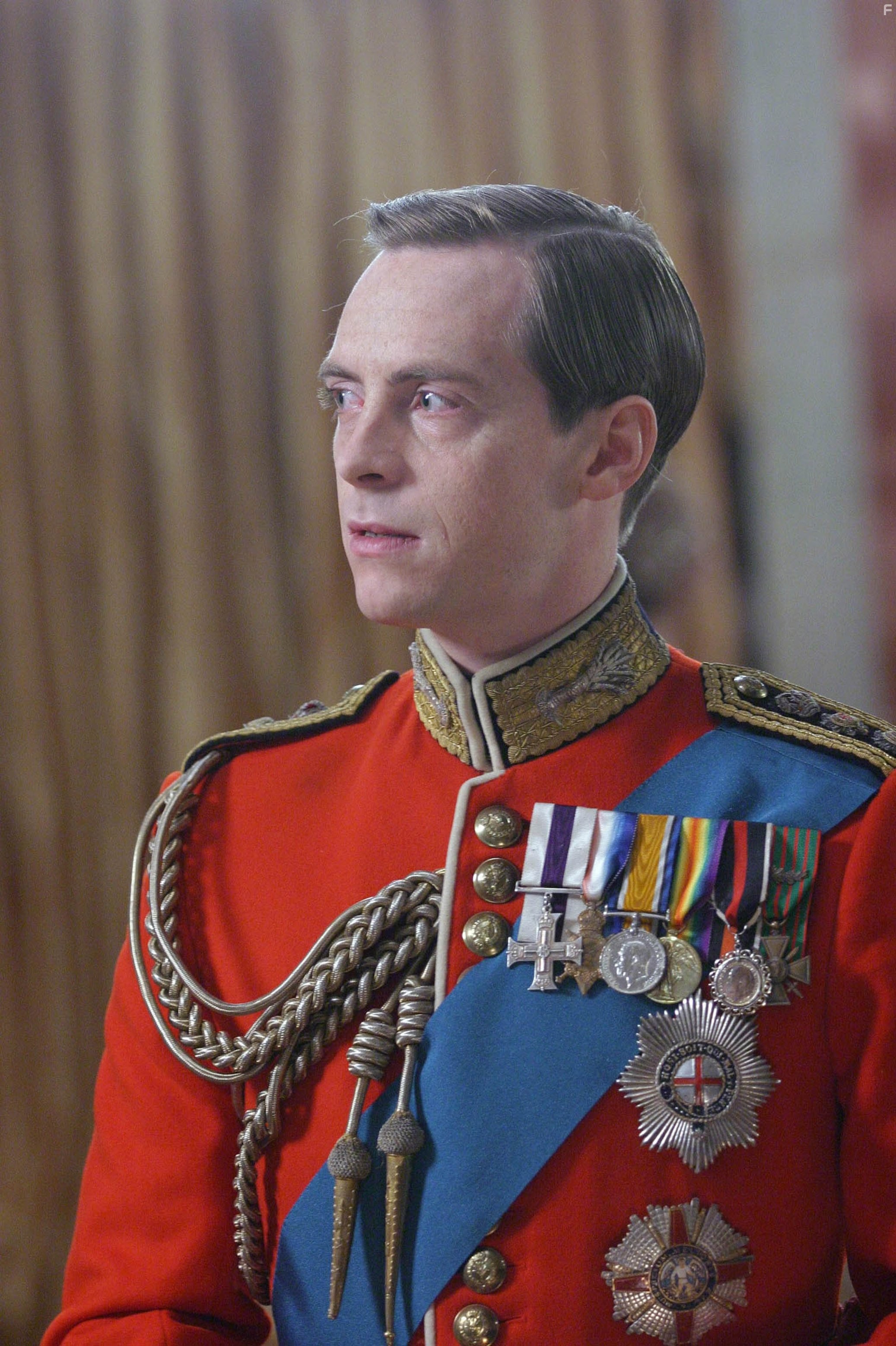 Stephen Campbell Moore in Wallis & Edward (2005)