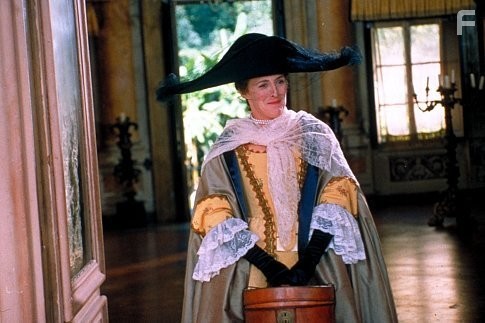 Fiona Shaw in Триумф любви (2001)