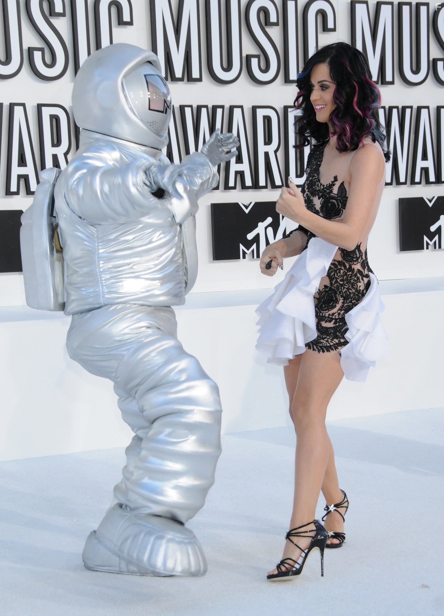 Katy Perry in MTV Video Music Awards 2010 (2010)