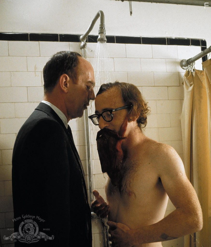Woody Allen and Bob O'Connell in Бананы (1971)
